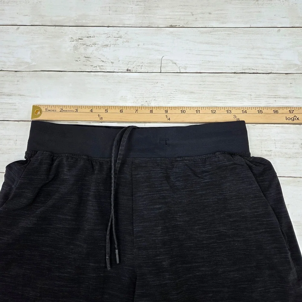 Lululemon T.H.E. Short Athletic Training Mens Small Black Heathered Drawstring